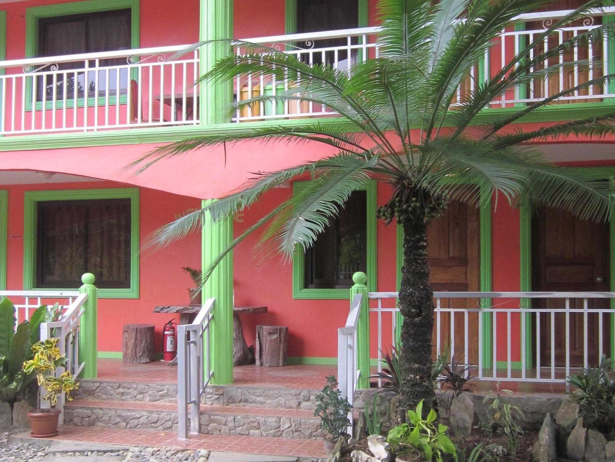 La Solana Suites And Resorts By Cocotel Puerto Galera Extérieur photo
