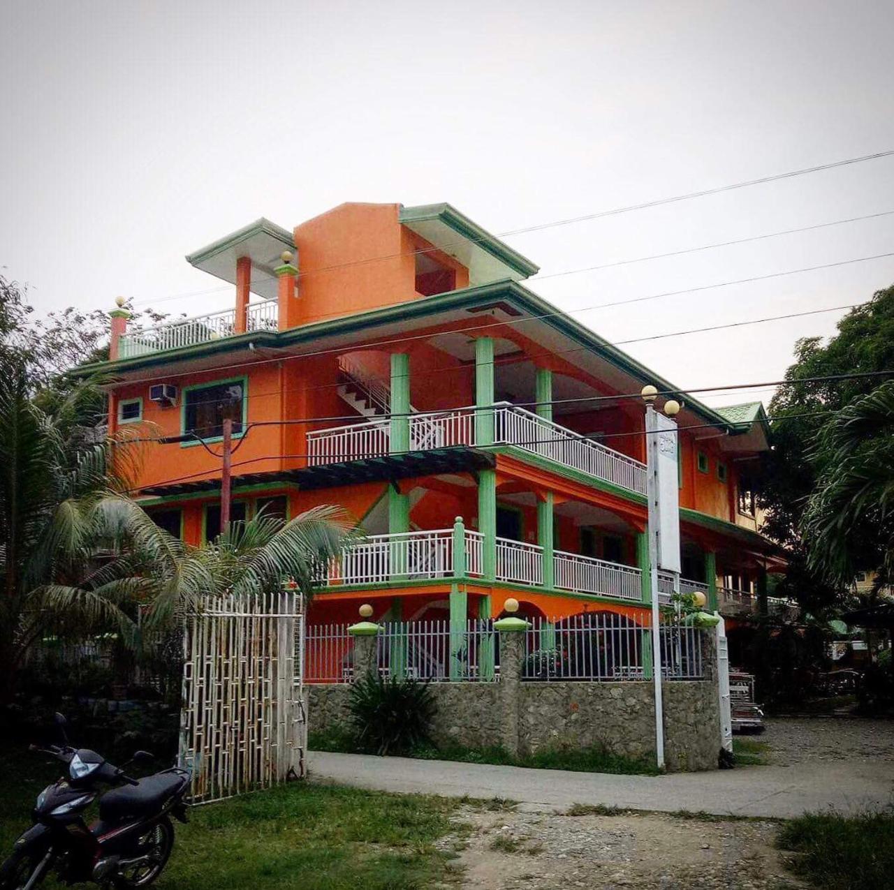 La Solana Suites And Resorts By Cocotel Puerto Galera Extérieur photo